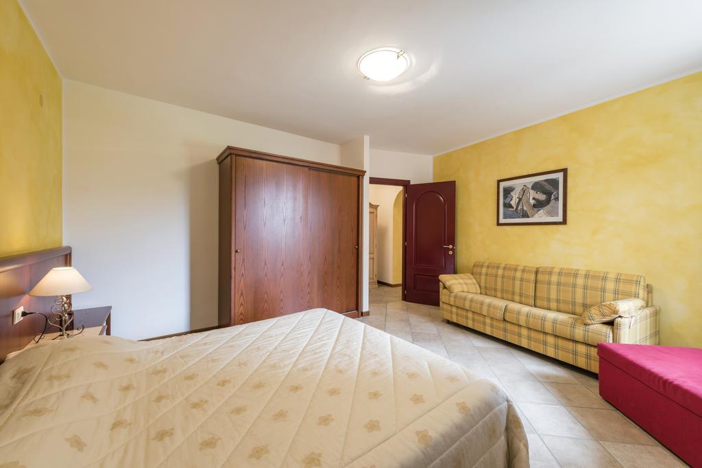Villa Edy Apartments Tremezzina Bagian luar foto