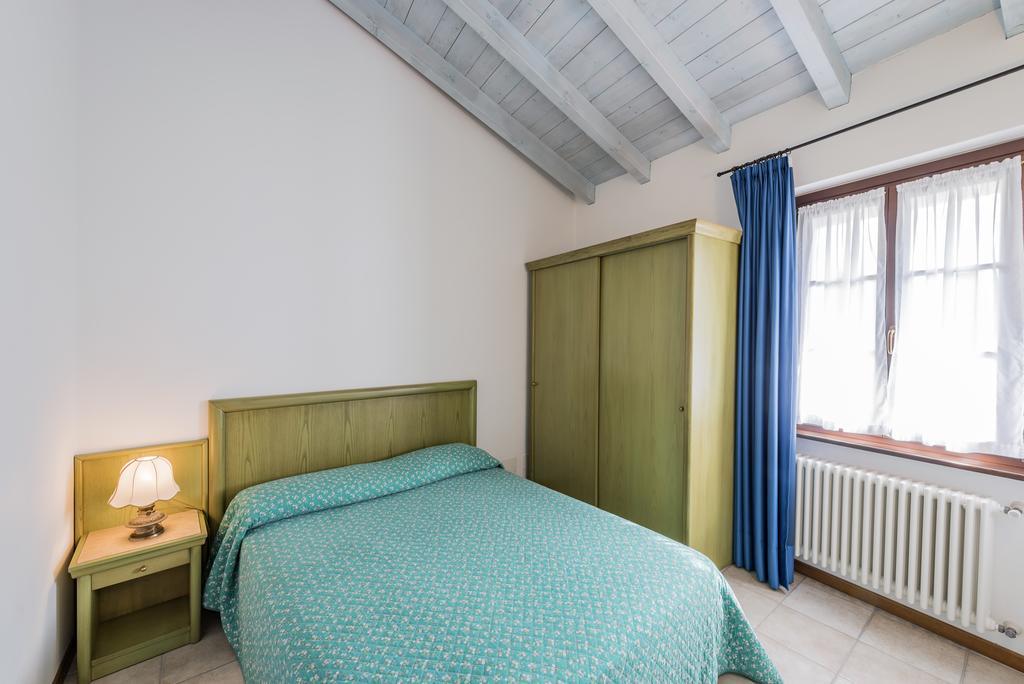 Villa Edy Apartments Tremezzina Bagian luar foto